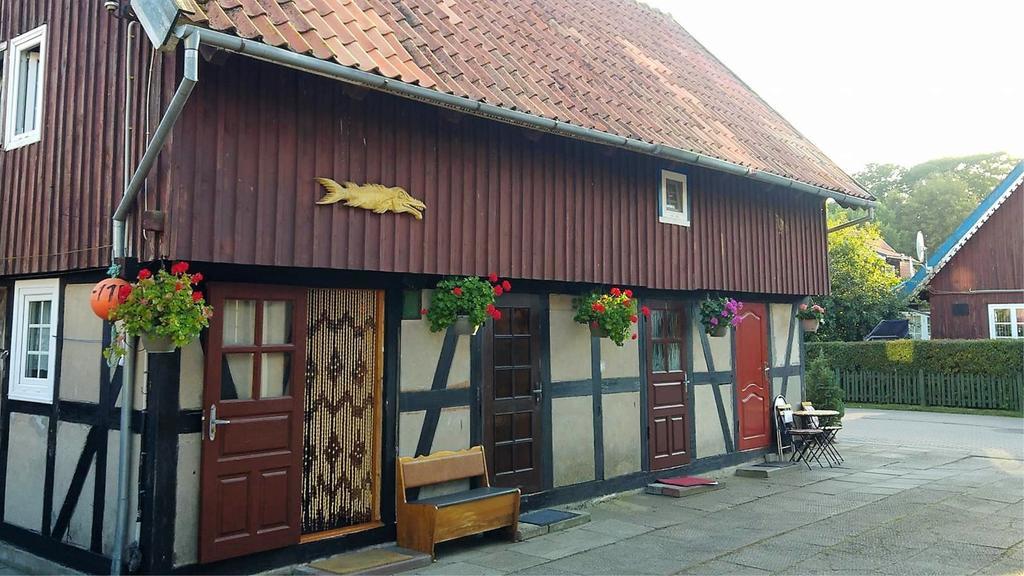 Guesthouse "Nakvyne Pas Zveja" Nagliu Street Nida Exteriér fotografie